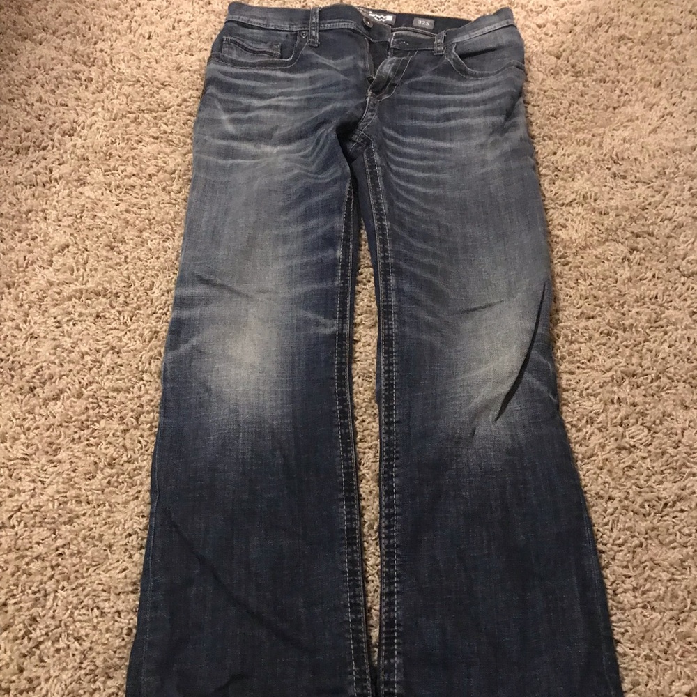 Men’s buckle jeans